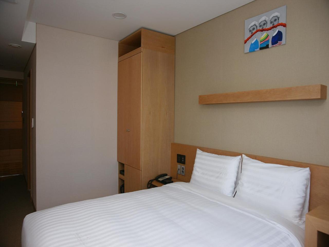 Floral Hotel Namsan City Seoul Myeongdong 部屋 写真