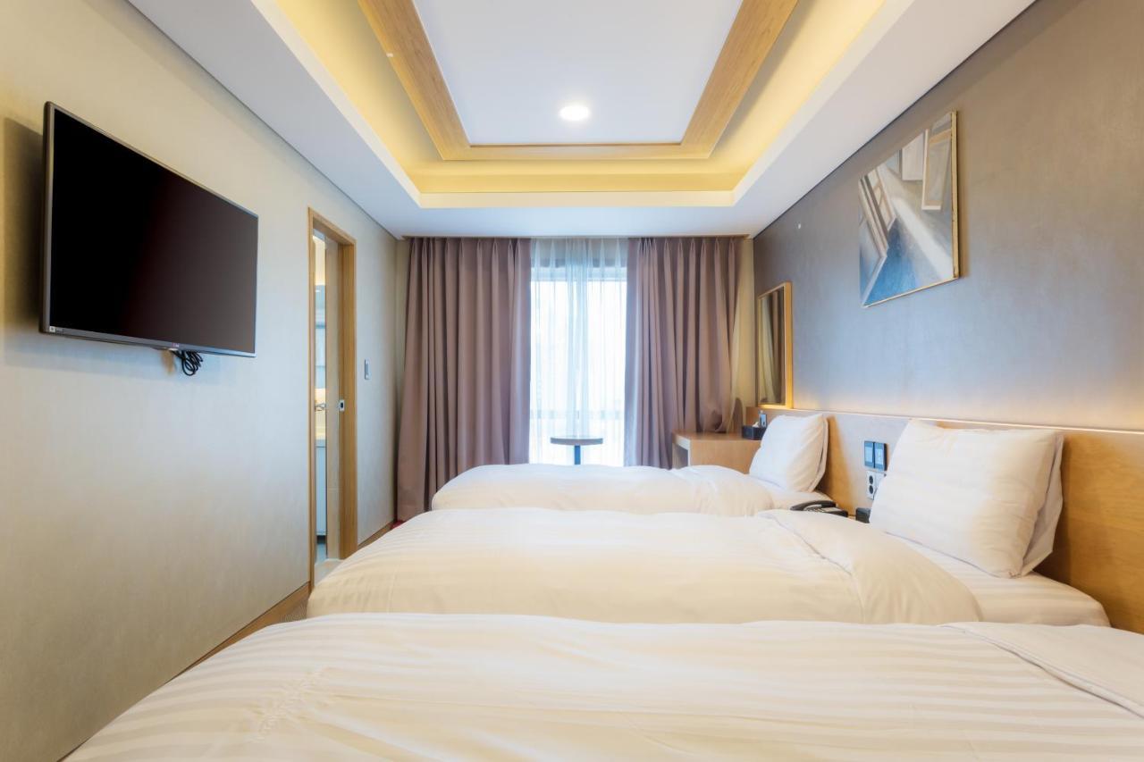 Floral Hotel Namsan City Seoul Myeongdong エクステリア 写真
